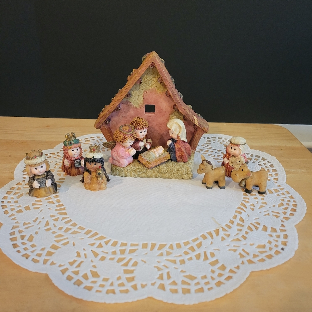 Miniature Nativity Scene 7 Piece  Resin Christmas Holiday Religious Decor